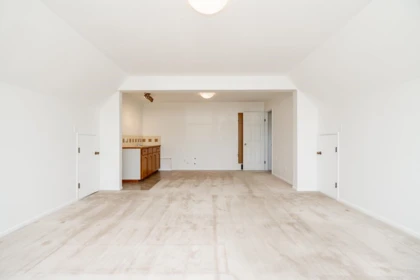 Hallway Photo of 9335 Patterson Road, Richmond, BC