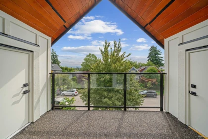 Front Yard Photo of 1 4463 Walden Street, Vancouver, BC