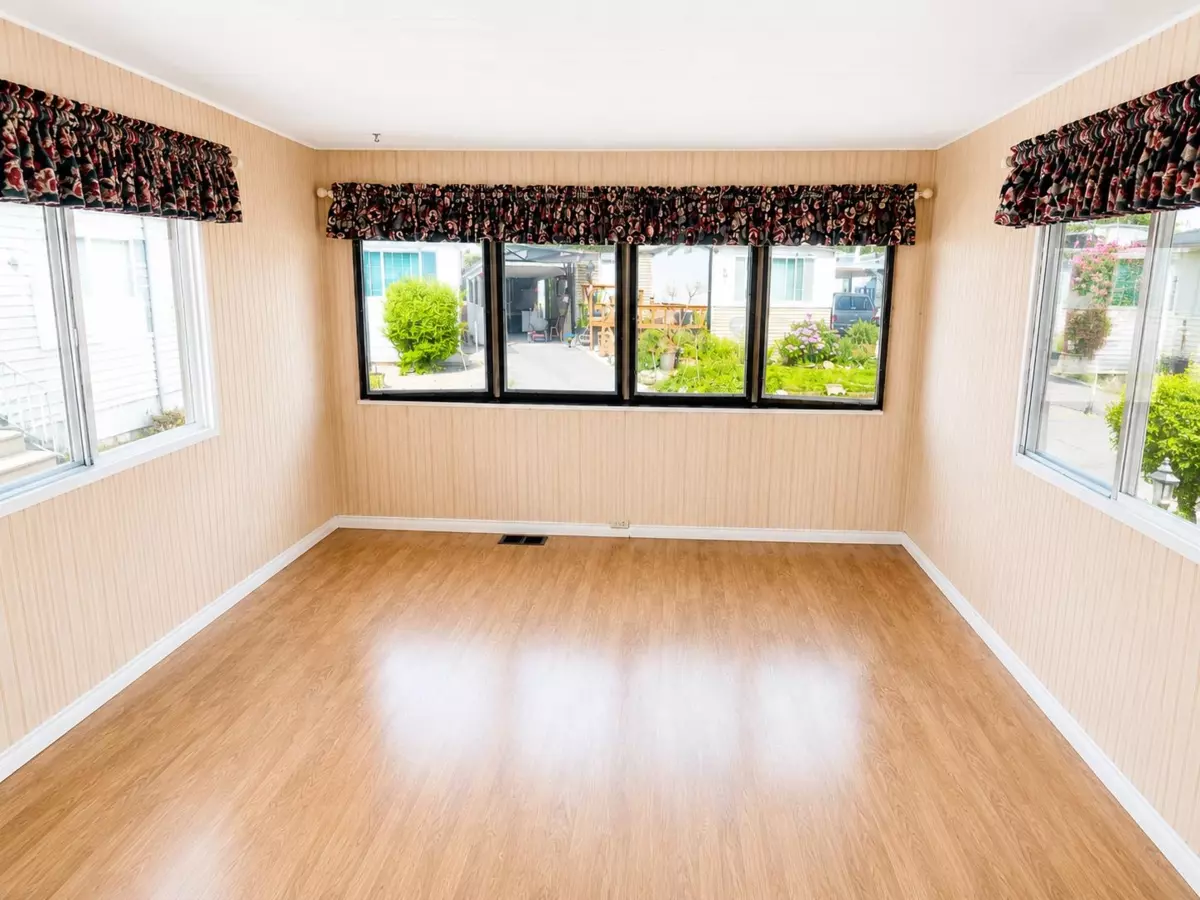Living Room Photo of 19 11882 Poplar Drive, Pitt Meadows, BC
