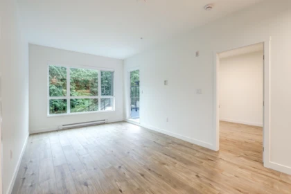 Kitchen Photo of 206 3594 Malsum Drive, North Vancouver, BC