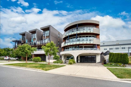 101 15219 Royal Avenue, White Rock, BC, White Rock — Apartment/Condo for sale