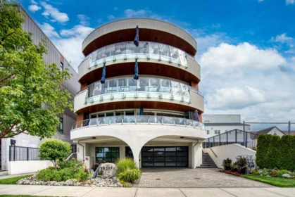101 15219 Royal Avenue, White Rock, BC, White Rock — Apartment/Condo for sale