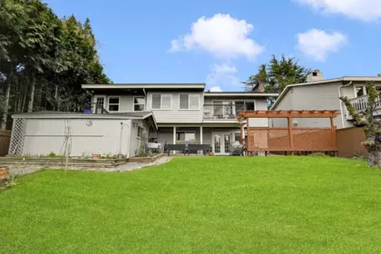 Community Amenities Photo (Clubhouse) of 14704 16a Avenue, Surrey, BC