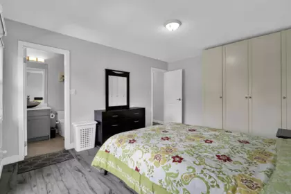 Laundry Room Photo of 14704 16a Avenue, Surrey, BC
