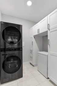 Walk-In Closet Photo of 3322 2180 Kelly Avenue, Port Coquitlam, BC