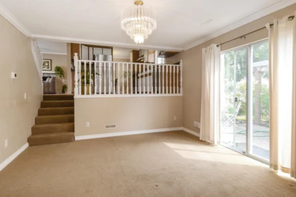 Walk-In Closet Photo of 6322 171a Street, Surrey, BC