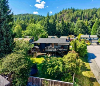 Garden / Landscaping Photo of 40011 Plateau Drive, Squamish, BC