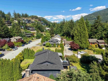 Hot Tub / Spa Photo of 40011 Plateau Drive, Squamish, BC
