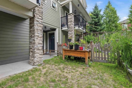 Hallway Photo of 23 843 Ewen Avenue, New Westminster, BC