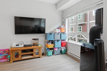 Primary Bedroom Photo of 23 843 Ewen Avenue, New Westminster, BC