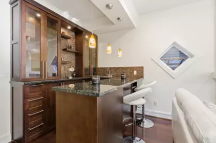 Kitchen Photo of 1017 Canyon Boulevard, North Vancouver, BC