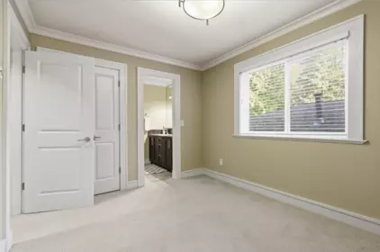 Walk-In Closet Photo of 1017 Canyon Boulevard, North Vancouver, BC