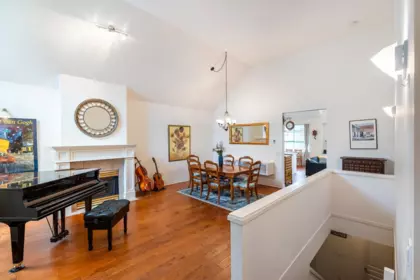 113 1465 Parkway Boulevard, Coquitlam, BC, Coquitlam — Townhouse for sale