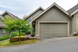 113 1465 Parkway Boulevard, Coquitlam, BC