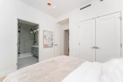 Powder Room Photo of 1 2837 Oliver Crescent, Vancouver, BC