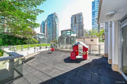 Fitness Center Photo Near 1107 565 Smithe Street, Vancouver, BC