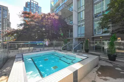 Outdoor Kitchen Photo of 1107 565 Smithe Street, Vancouver, BC