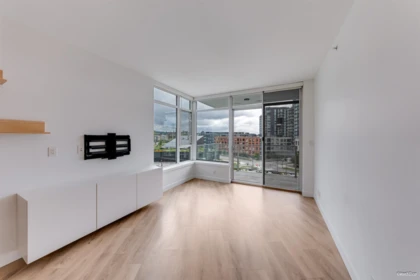 615 3557 Sawmill Crescent, Vancouver, BC, Vancouver — Apartment/Condo for sale