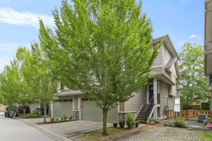 52 22225 50 Avenue, Langley, BC, Langley — Townhouse for sale