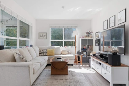 Breakfast Nook Photo of 410 16388 64 Avenue, Surrey, BC