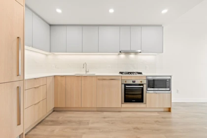 Kitchen Photo of 2206 318 Alderson Avenue, Coquitlam, BC