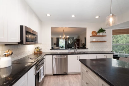 Kitchen Photo of 706 1500 Ostler Court, North Vancouver, BC