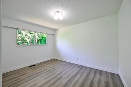Hallway Photo of 34580 Merlin Drive, Abbotsford, BC