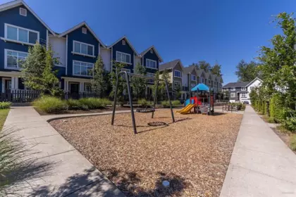 145 20180 84 Avenue, Langley, BC, Langley — Townhouse for sale
