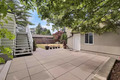 Garden / Landscaping Photo of 1407 W 33rd Avenue, Vancouver, BC