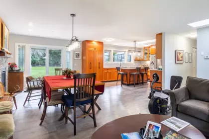 7929 Southwood Road, Halfmoon Bay, BC, Halfmoon Bay — Single Family Residence for sale