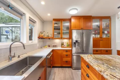 7929 Southwood Road, Halfmoon Bay, BC, Halfmoon Bay — Single Family Residence for sale