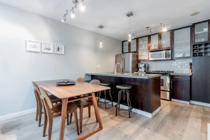 1227 Richards Street, Vancouver, BC, Vancouver — Townhouse for sale