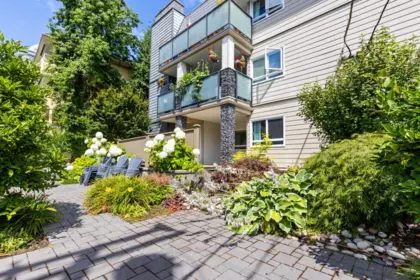 Hot Tub / Spa Photo of 104 1371 Foster Street, White Rock, BC