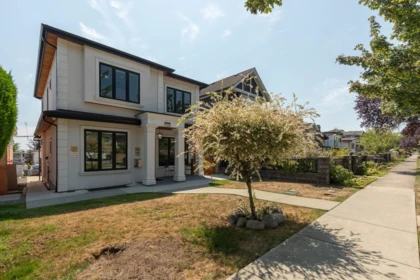 1342 E 60th Avenue, Vancouver, BC, Vancouver — Single Family Residence for sale