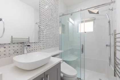 Guest Bathroom Photo of 1342 E 60th Avenue, Vancouver, BC