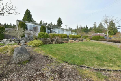 5987 Harbour Way, Sechelt, BC, Sechelt — Single Family Residence for sale