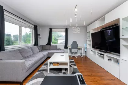 Garage Interior Photo of 27144 25a Avenue, Langley, BC