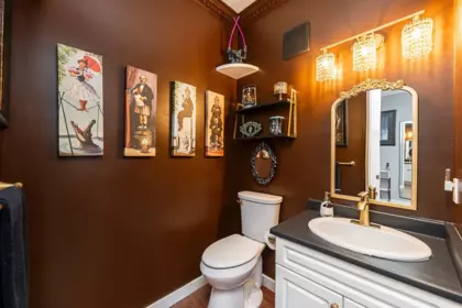 Guest Bathroom Photo of 27144 25a Avenue, Langley, BC