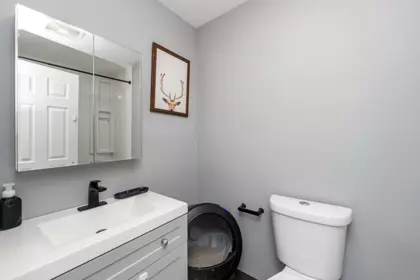 Hallway Photo of 27144 25a Avenue, Langley, BC