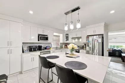 Guest Bathroom Photo of 13755 93a Avenue, Surrey, BC