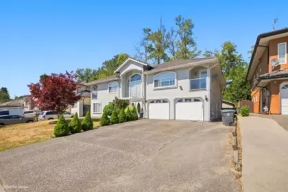 13755 93a Avenue, Surrey, BC, Surrey — Single Family Residence for sale