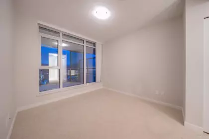 Breakfast Nook Photo of 3602 1182 Westwood Street, Coquitlam, BC