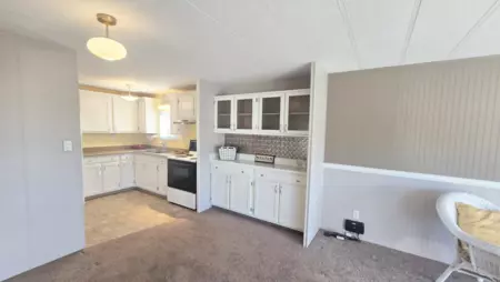 Kitchen Photo of 15851 Suffolk Road, Surrey, BC