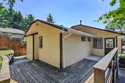 Backyard Photo of 34981 Bernina Court, Abbotsford, BC