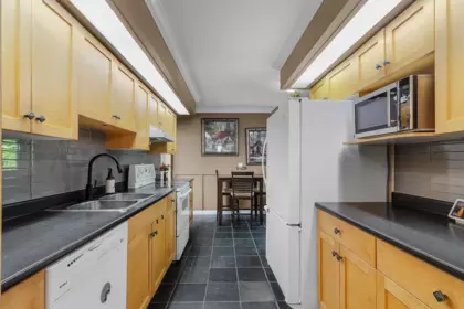 Walk-In Closet Photo of 34981 Bernina Court, Abbotsford, BC