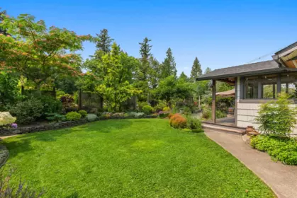 Mudroom Photo of 511 176 Street, Surrey, BC