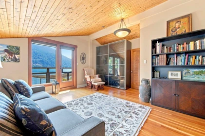 Basement Recreation Room Photo of 330 Sasamat Lane, North Vancouver, BC