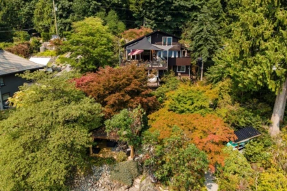 Kitchen Photo of 330 Sasamat Lane, North Vancouver, BC