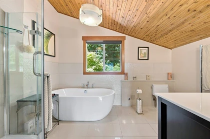 Laundry Room Photo of 330 Sasamat Lane, North Vancouver, BC