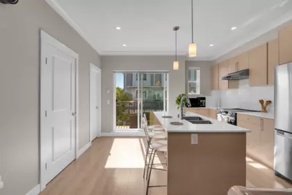 Kitchen Island Photo of 1 12073 62 Avenue, Surrey, BC